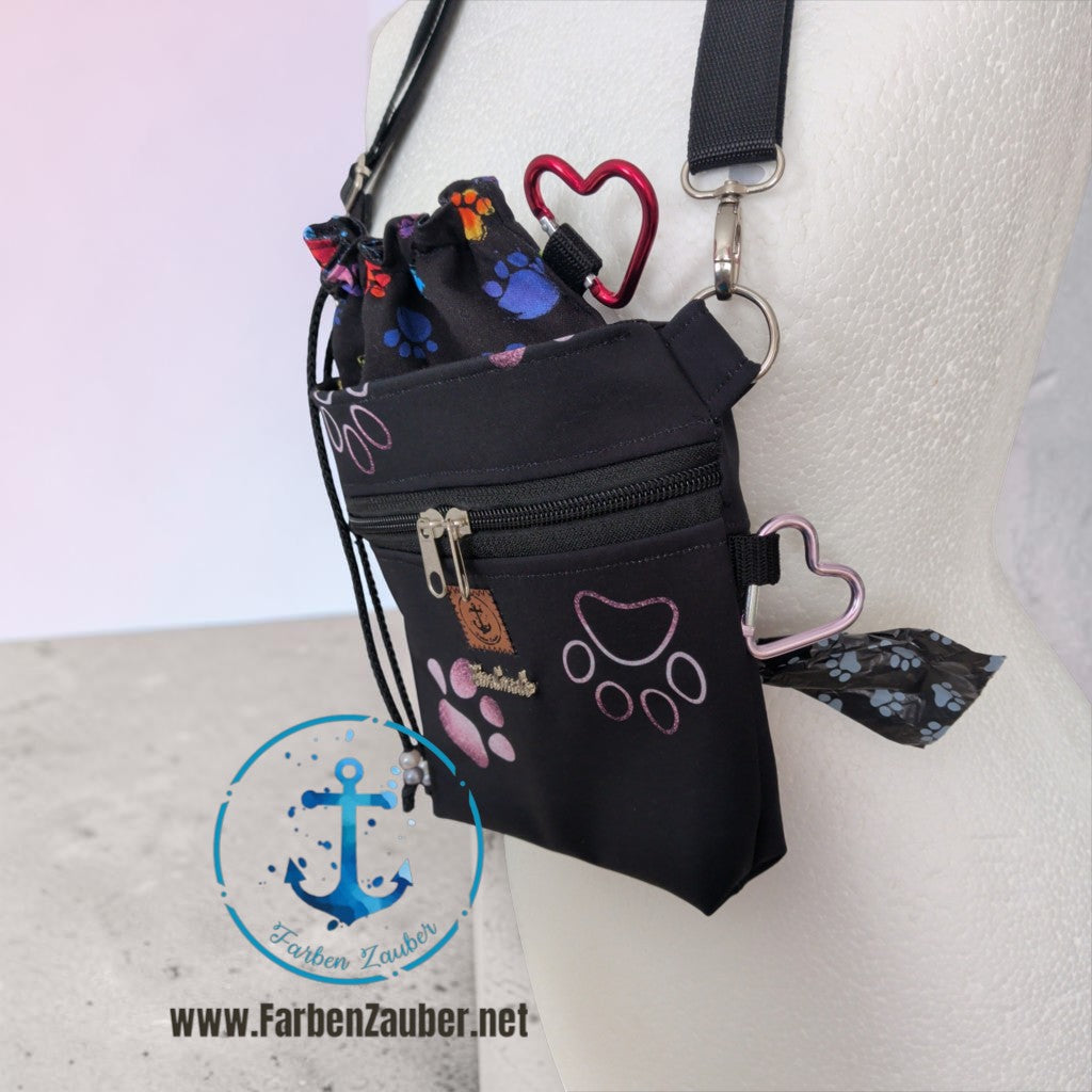 Gassigehtasche mit Pfoten
