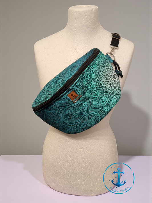 Große Bauchtasche mit Mandala Muster