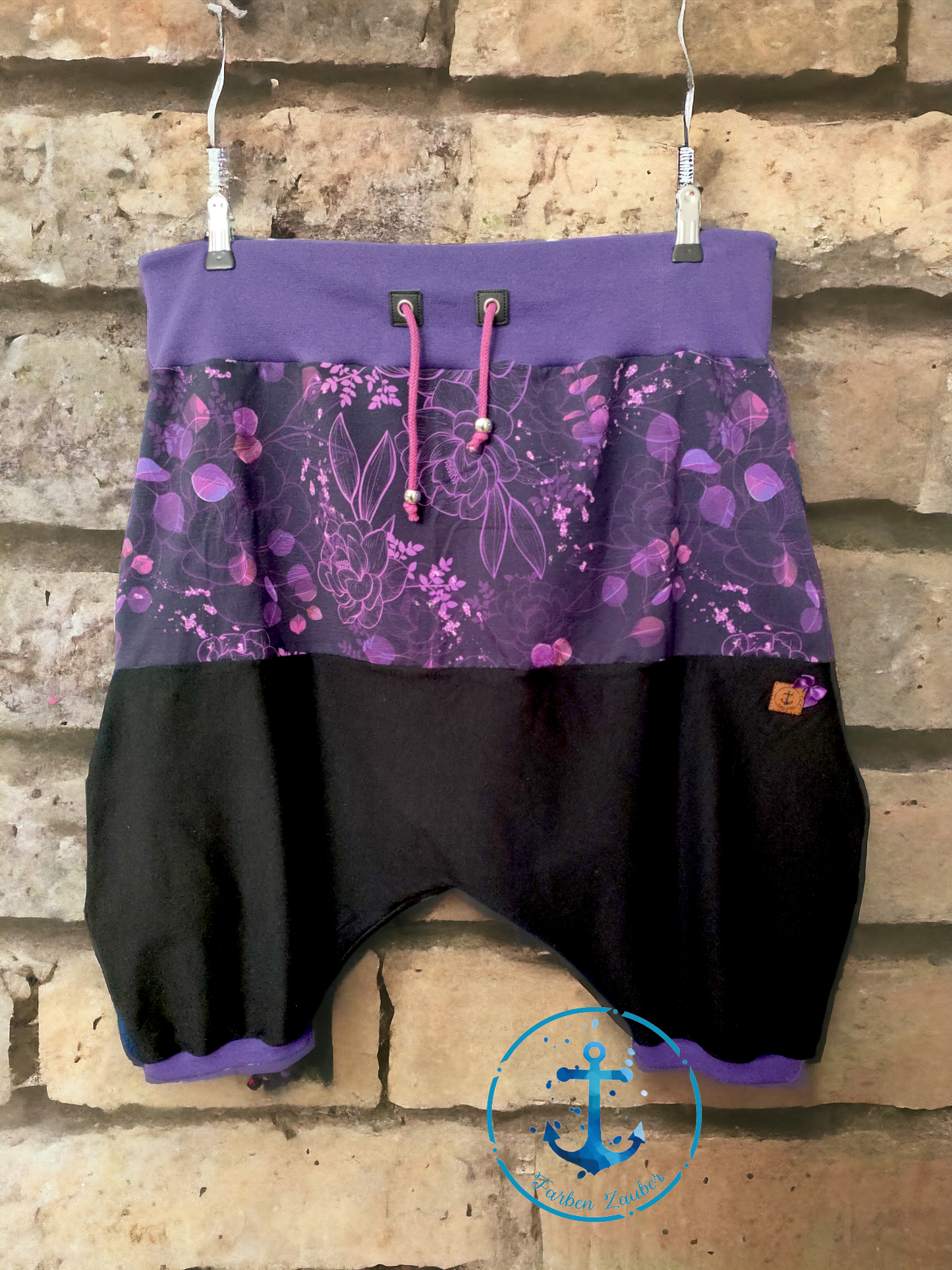 Lila Blumen Damen Pumphose