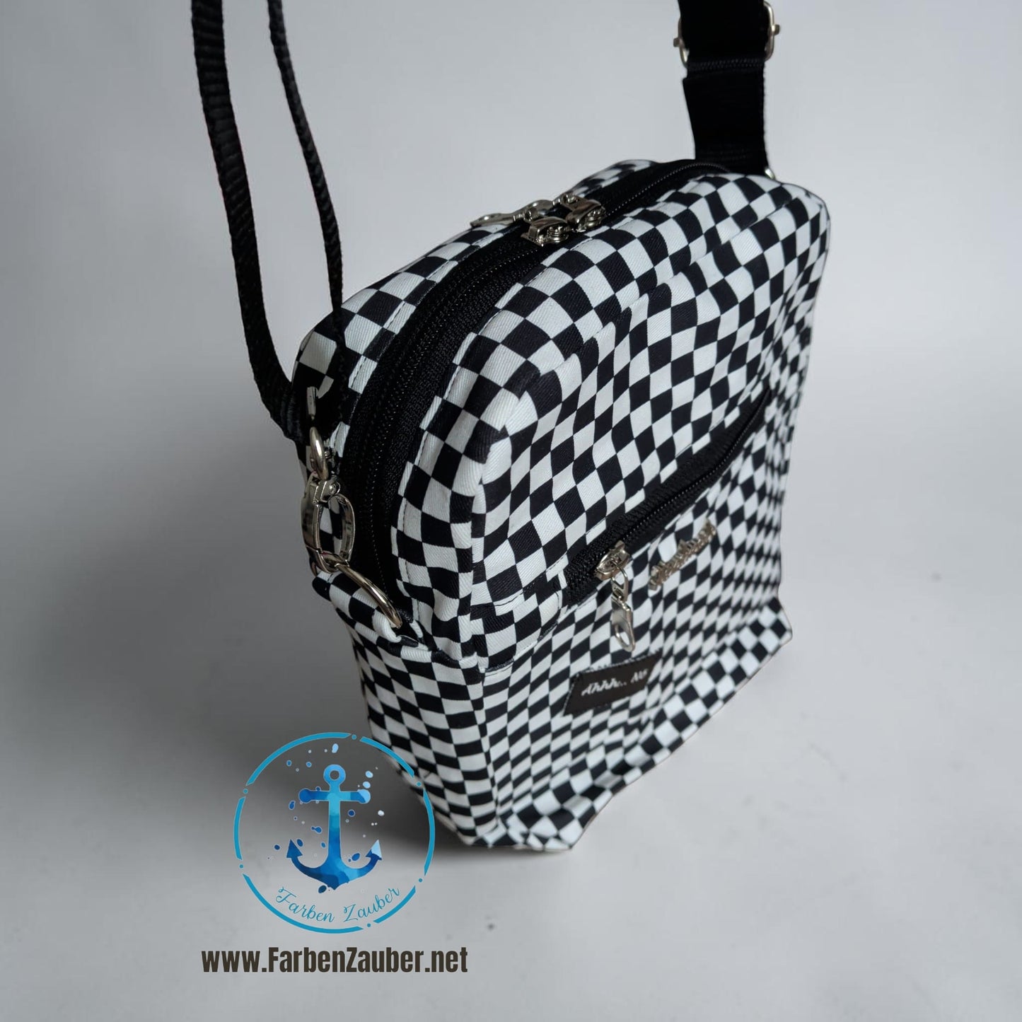 Neue Umhängetasche mit Mini Täschchen